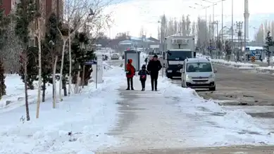 Buzlu Yollarda Güvenli Yürüyüş Nasıl Sağlanır?